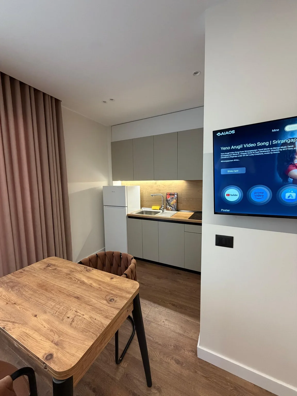 Brendësia e Gazoniere te 3XH Seaside Apartment në Durrës - pamje 2